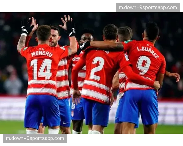 比利亚雷亚尔进攻多样性 边中结合立体化攻击模式解析